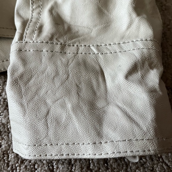 JACK Jacket - Picture 4 of 9